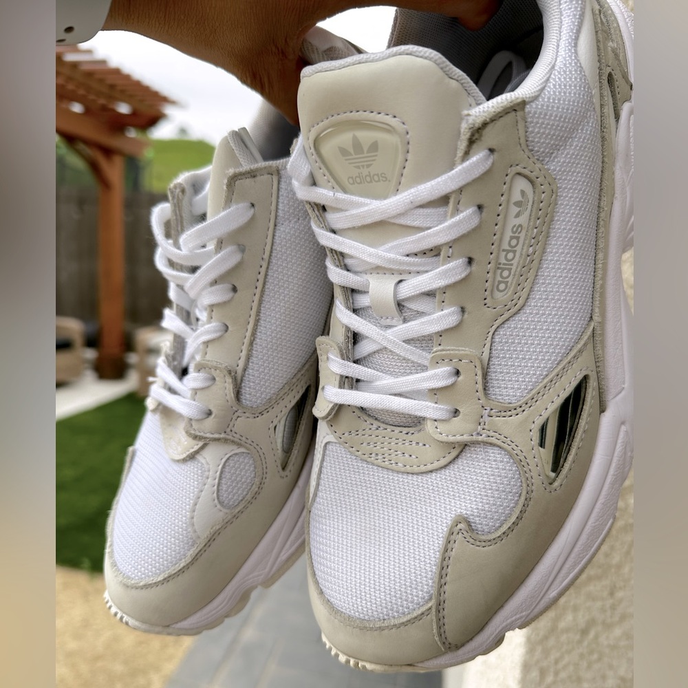 Adidas Falcon woman’s tennis shoes